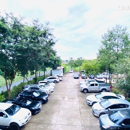 The Green Residence 304 Si Maha Phot 외부 사진